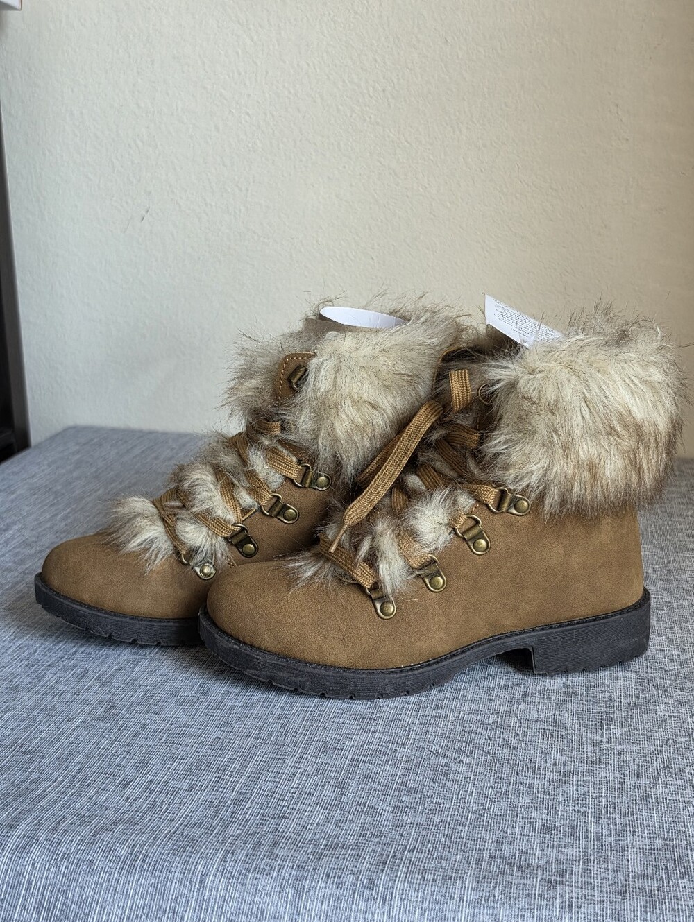 MaxMuxun Faux Fur Booties Size 6 Lace Up Tan New Boots